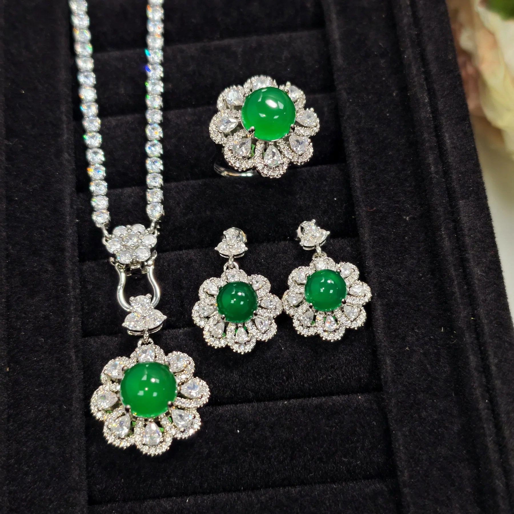 kf-Se99ccf5418624e4b8714a411b865c4dfM Valuable Lab Jade Diamond Jewelry set - Image 1